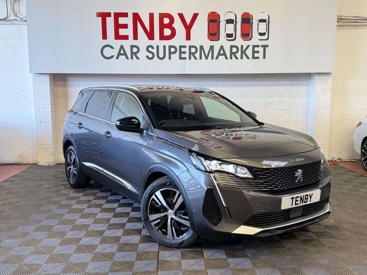 A 2021 PEUGEOT 5008 1.5 BlueHDi GT SUV 5dr Diesel EAT Euro 6 (s/s) (130 ps) REV CAM+DIGI DASH+S A 2021 PEUGEOT 5008 1.5 BlueHDi GT SUV 5dr Diesel EAT Euro 6 (s/s) (130 ps) REV CAM+DIGI DASH+S