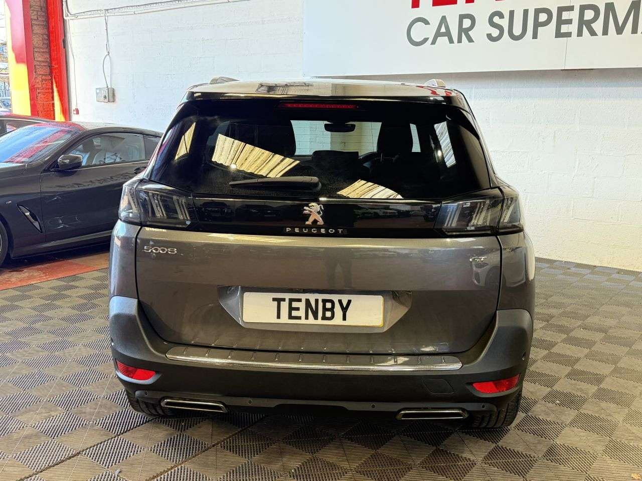 2021 PEUGEOT 5008 2021 PEUGEOT 5008