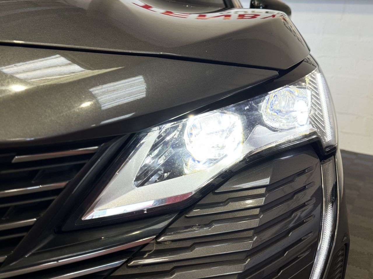 2021 PEUGEOT 5008 2021 PEUGEOT 5008