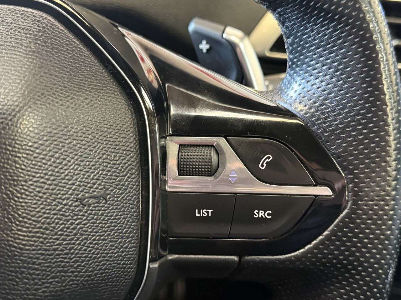 2021 PEUGEOT 5008 2021 PEUGEOT 5008