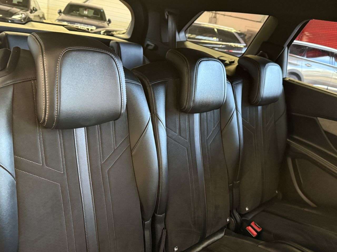 2021 PEUGEOT 5008 2021 PEUGEOT 5008