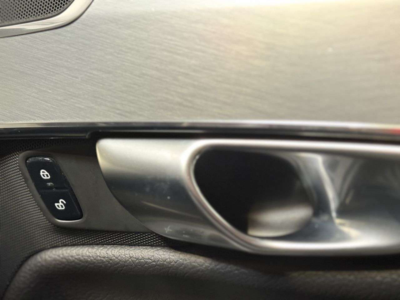 2017 VOLVO XC90 2017 VOLVO XC90