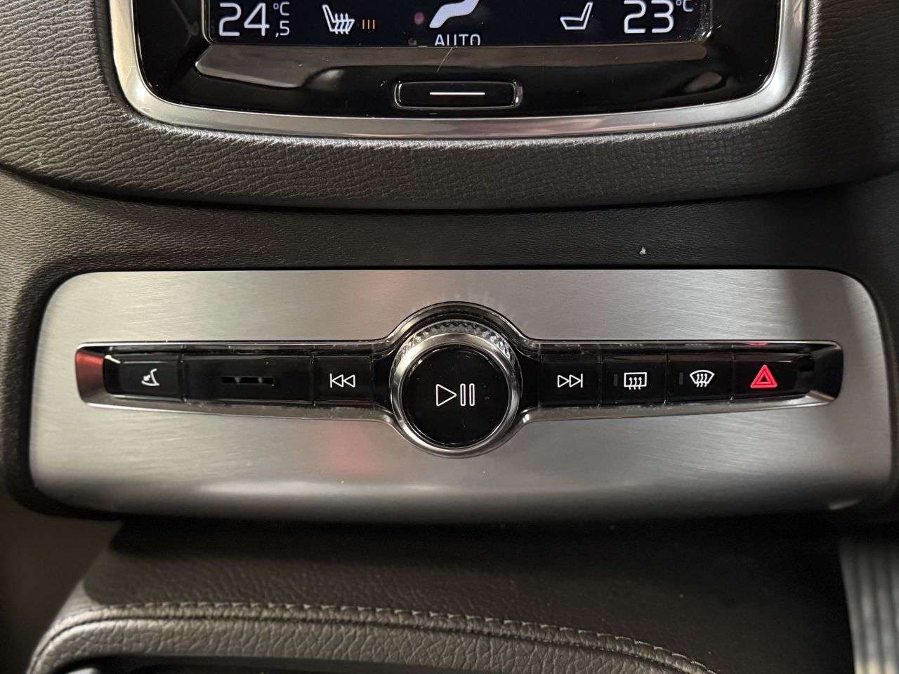 2017 VOLVO XC90 2017 VOLVO XC90