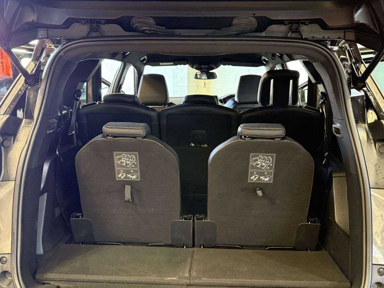 2019 PEUGEOT 5008 2019 PEUGEOT 5008