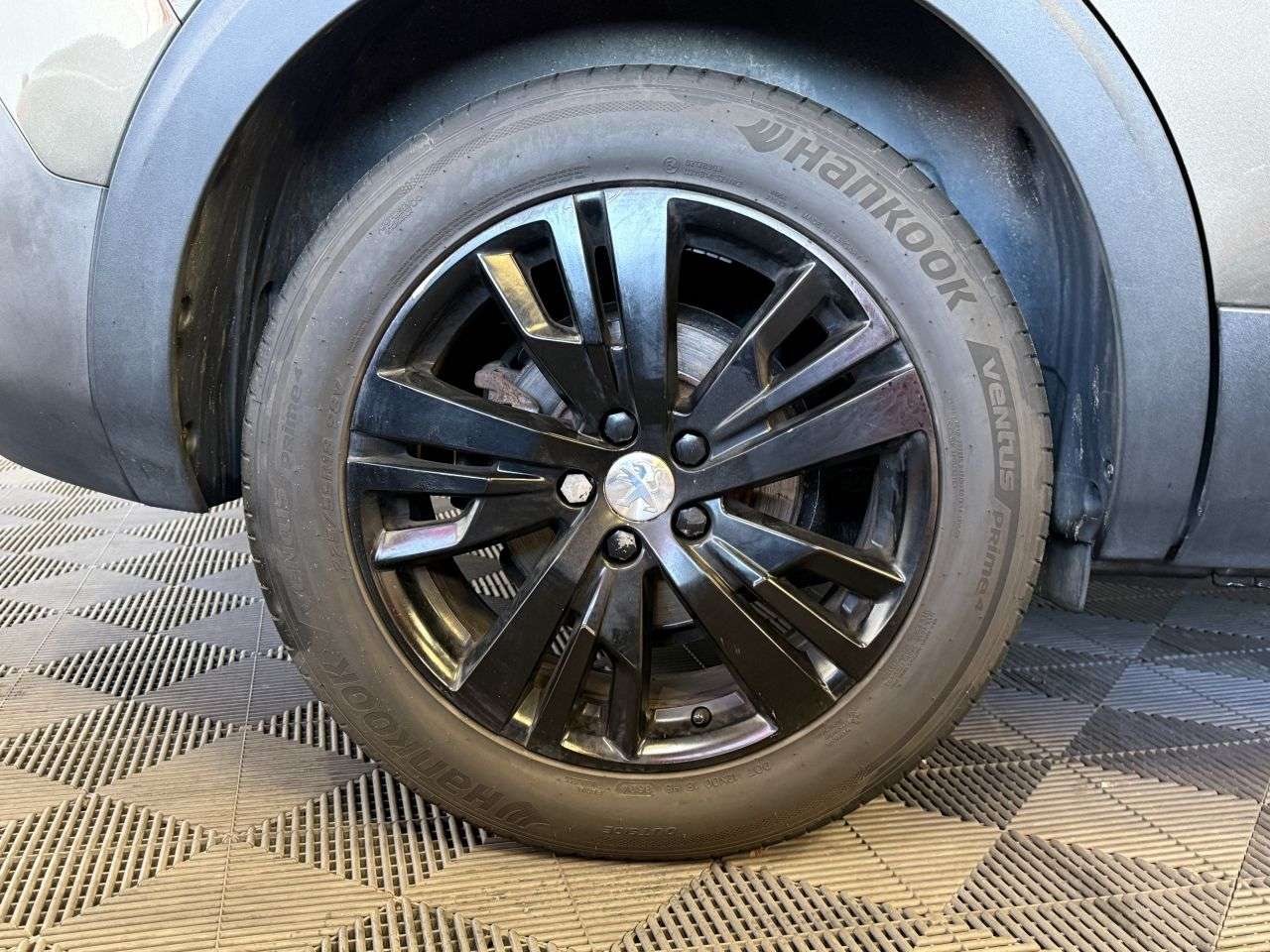 2019 PEUGEOT 5008 2019 PEUGEOT 5008