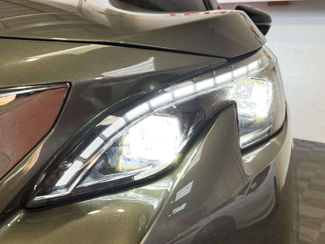 2019 PEUGEOT 5008 2019 PEUGEOT 5008