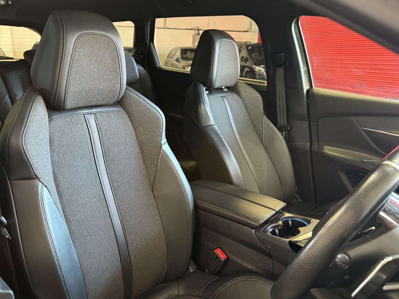 2019 PEUGEOT 5008 2019 PEUGEOT 5008