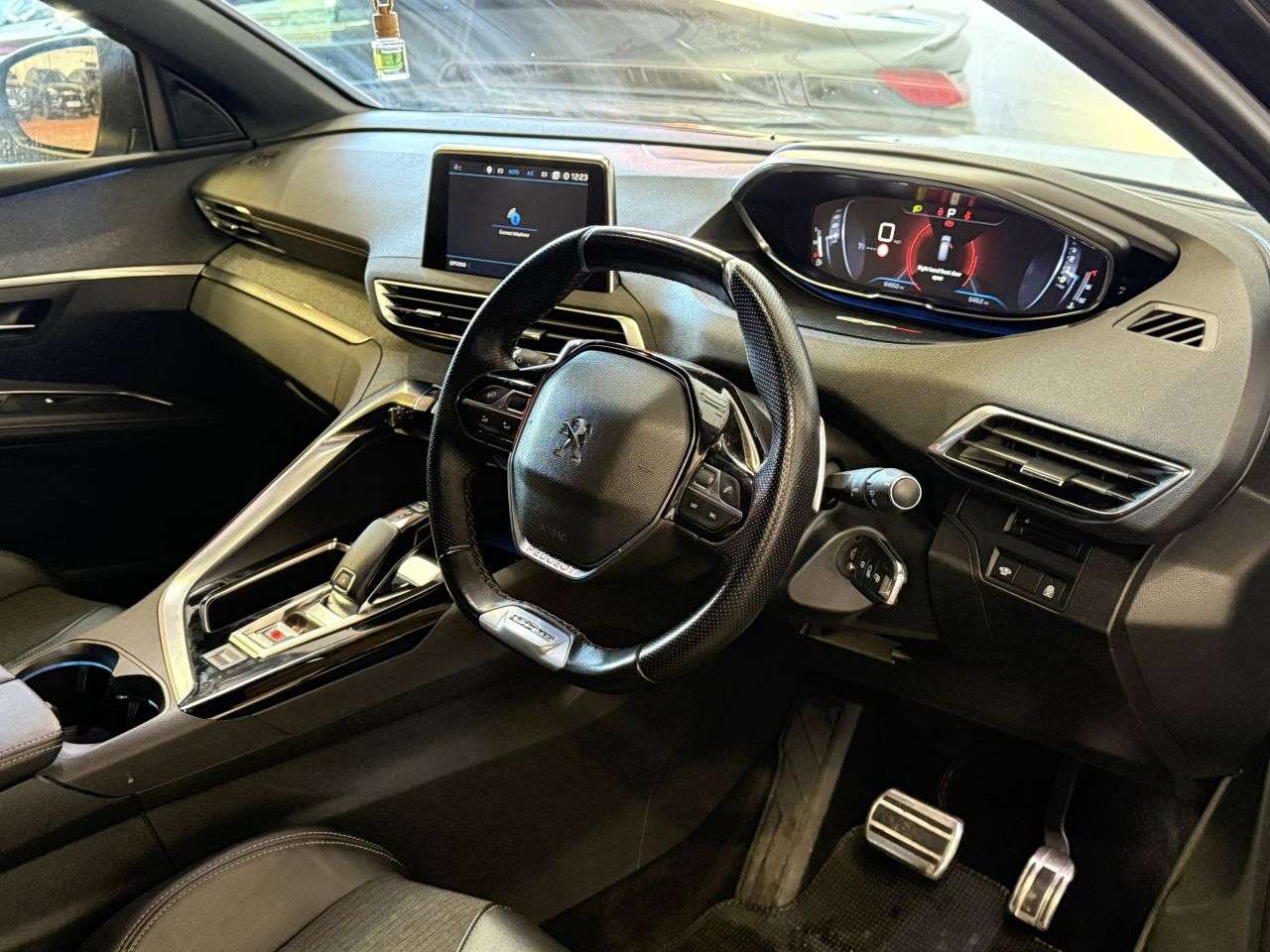 2019 PEUGEOT 5008 2019 PEUGEOT 5008