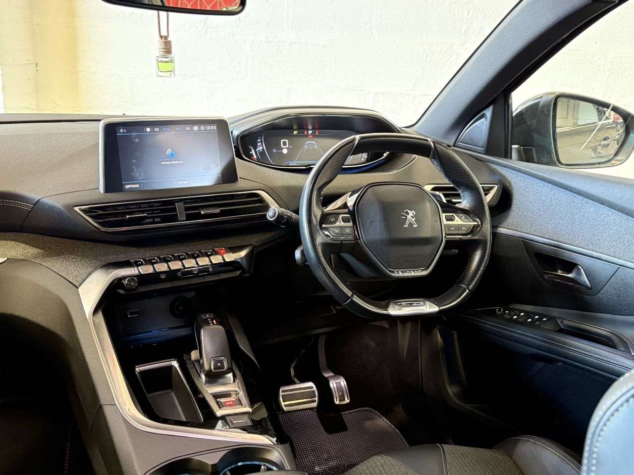 2019 PEUGEOT 5008 2019 PEUGEOT 5008