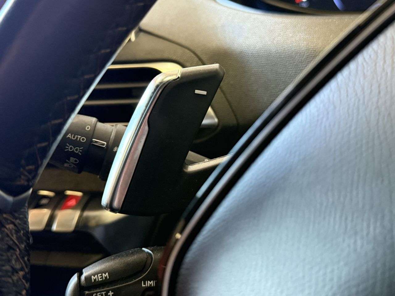 2019 PEUGEOT 5008 2019 PEUGEOT 5008