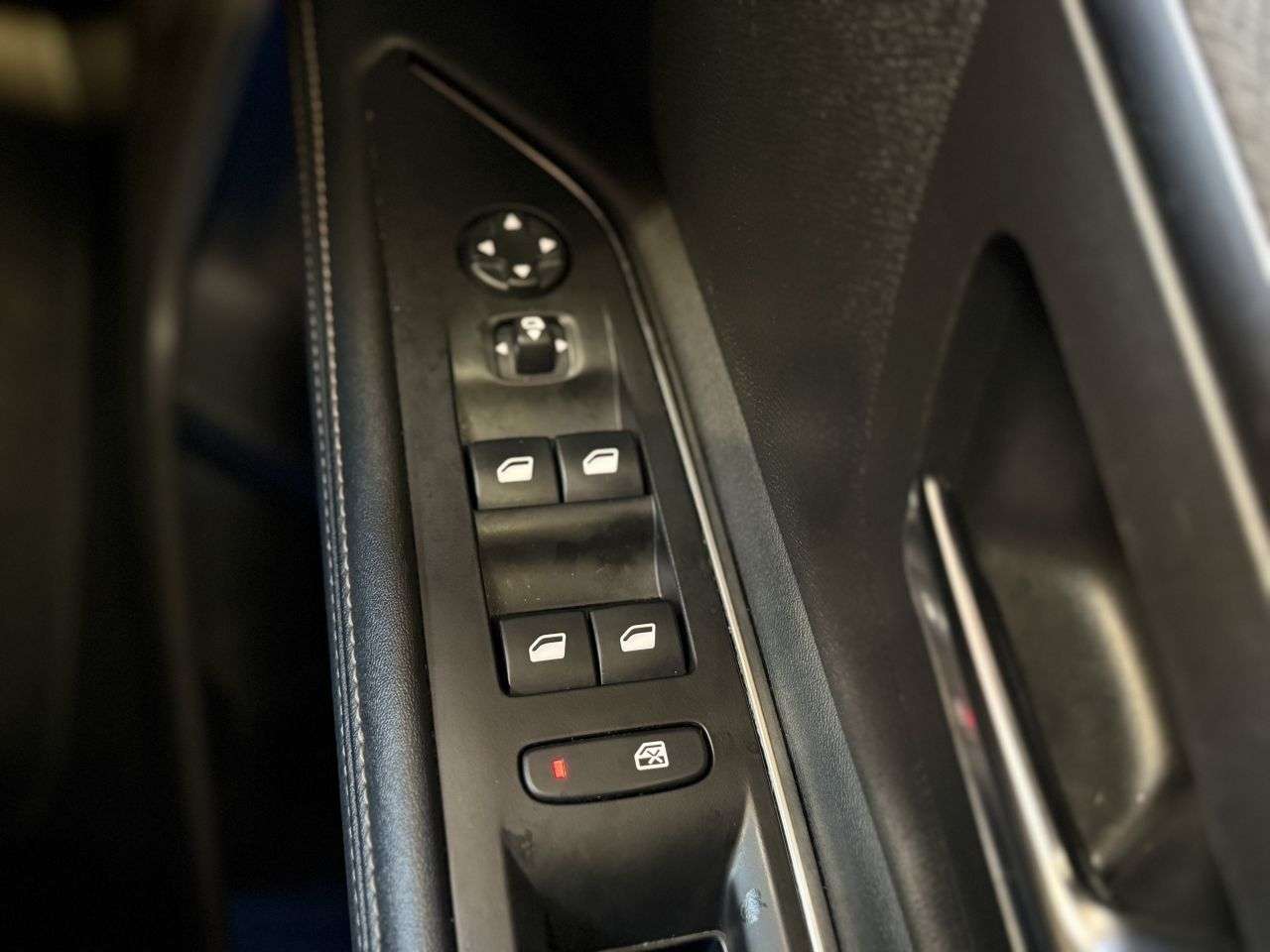 2019 PEUGEOT 5008 2019 PEUGEOT 5008