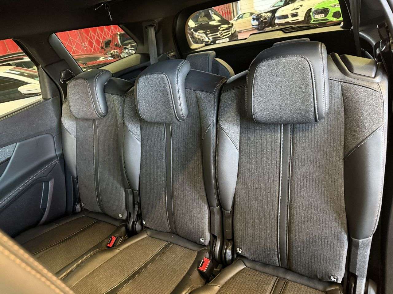 2019 PEUGEOT 5008 2019 PEUGEOT 5008