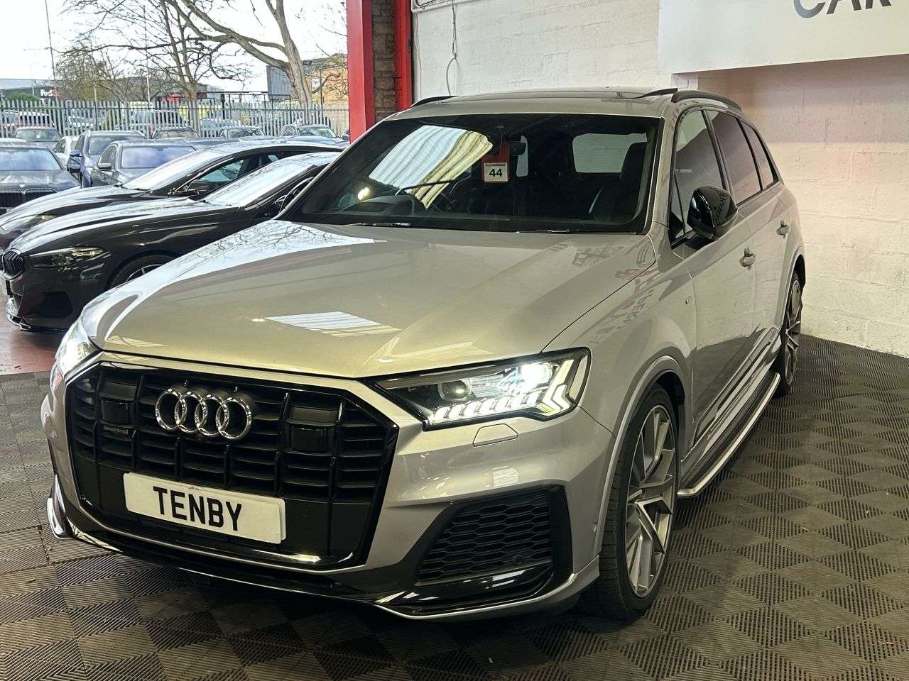 A 2020 AUDI Q7 3.0 TDI V6 50 Vorsprung SUV 5dr Diesel Tiptronic quattro Euro 6 (s/s) (286 A 2020 AUDI Q7 3.0 TDI V6 50 Vorsprung SUV 5dr Diesel Tiptronic quattro Euro 6 (s/s) (286