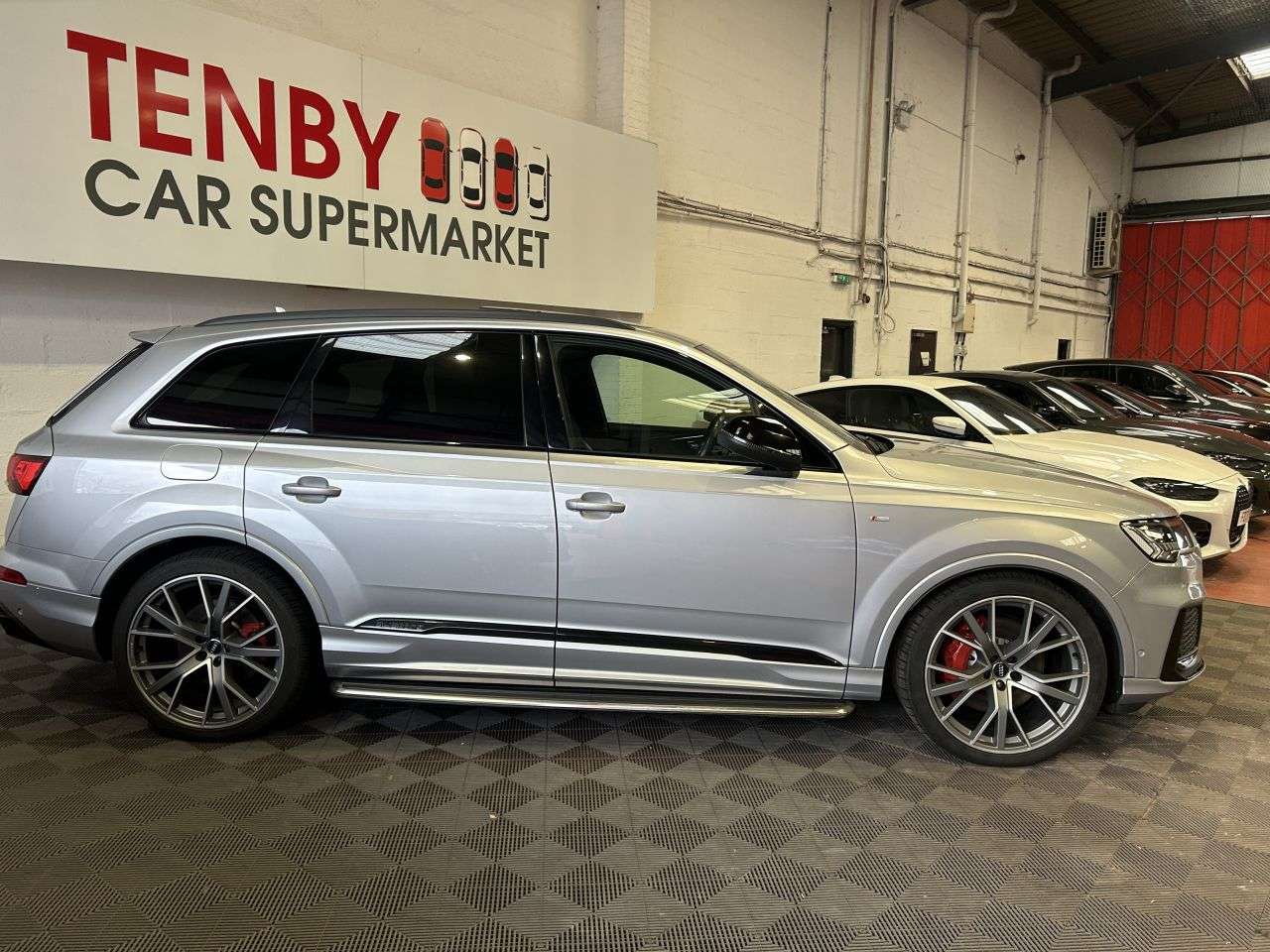 2020 AUDI Q7 2020 AUDI Q7