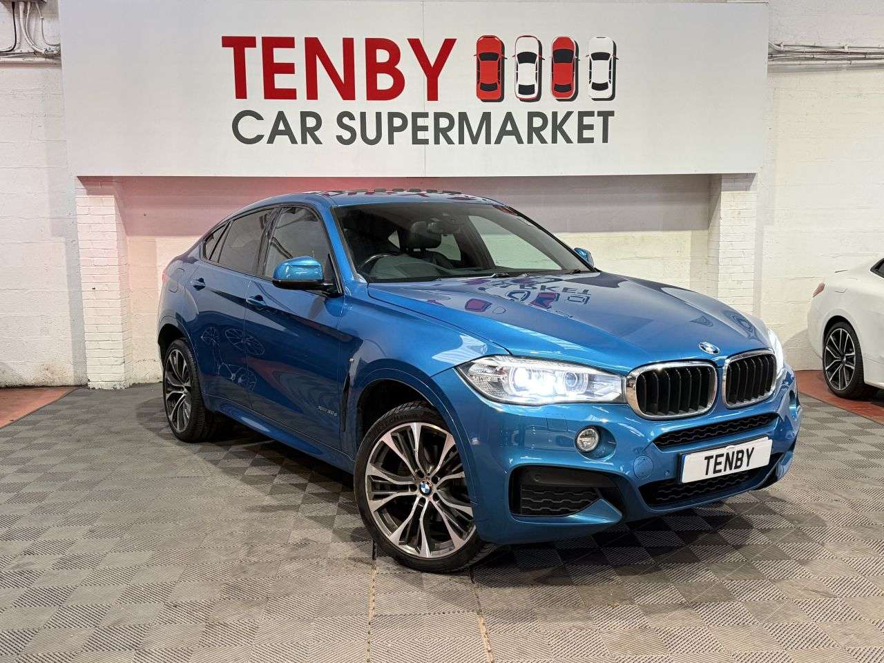A 2018 BMW X6 3.0 30d M Sport Edition SUV 5dr Diesel Auto xDrive Euro 6 (s/s) (258 ps) A 2018 BMW X6 3.0 30d M Sport Edition SUV 5dr Diesel Auto xDrive Euro 6 (s/s) (258 ps)