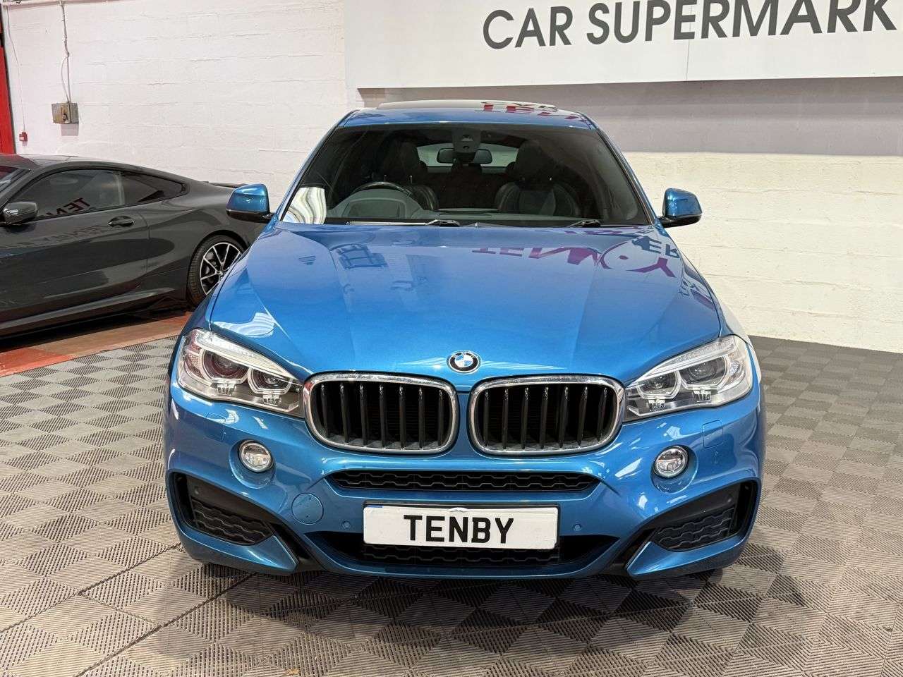 A 2018 BMW X6 3.0 30d M Sport Edition SUV 5dr Diesel Auto xDrive Euro 6 (s/s) (258 ps) A 2018 BMW X6 3.0 30d M Sport Edition SUV 5dr Diesel Auto xDrive Euro 6 (s/s) (258 ps)