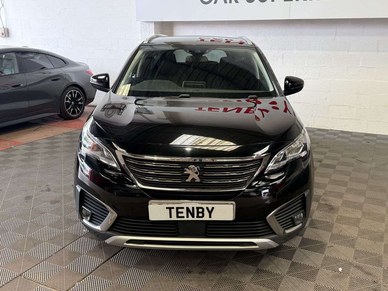 A 2019 PEUGEOT 5008 1.5 BlueHDi Allure SUV 5dr Diesel EAT Euro 6 (s/s) (130 ps) A 2019 PEUGEOT 5008 1.5 BlueHDi Allure SUV 5dr Diesel EAT Euro 6 (s/s) (130 ps)