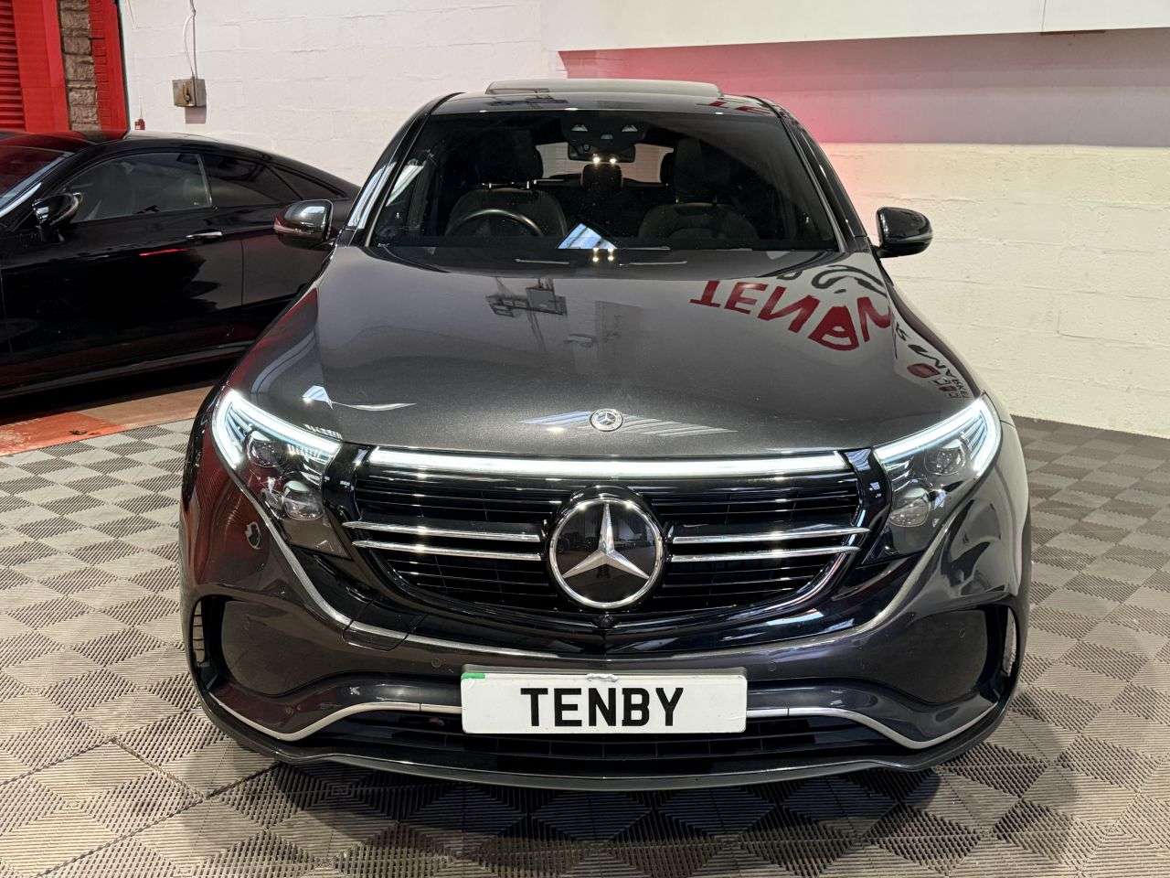 A 2022 MERCEDES-BENZ EQC EQC 400 80kWh AMG Line (Premium) SUV 5dr Electric Auto 4MATIC (408 ps) 21"A A 2022 MERCEDES-BENZ EQC EQC 400 80kWh AMG Line (Premium) SUV 5dr Electric Auto 4MATIC (408 ps) 21"A