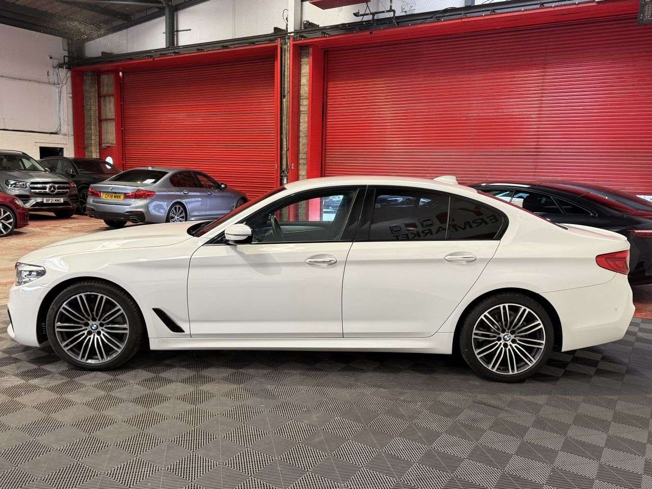 2018 BMW 5 SERIES 2018 BMW 5 SERIES