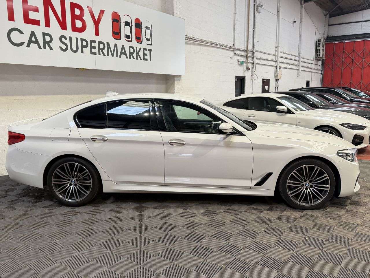 2018 BMW 5 SERIES 2018 BMW 5 SERIES