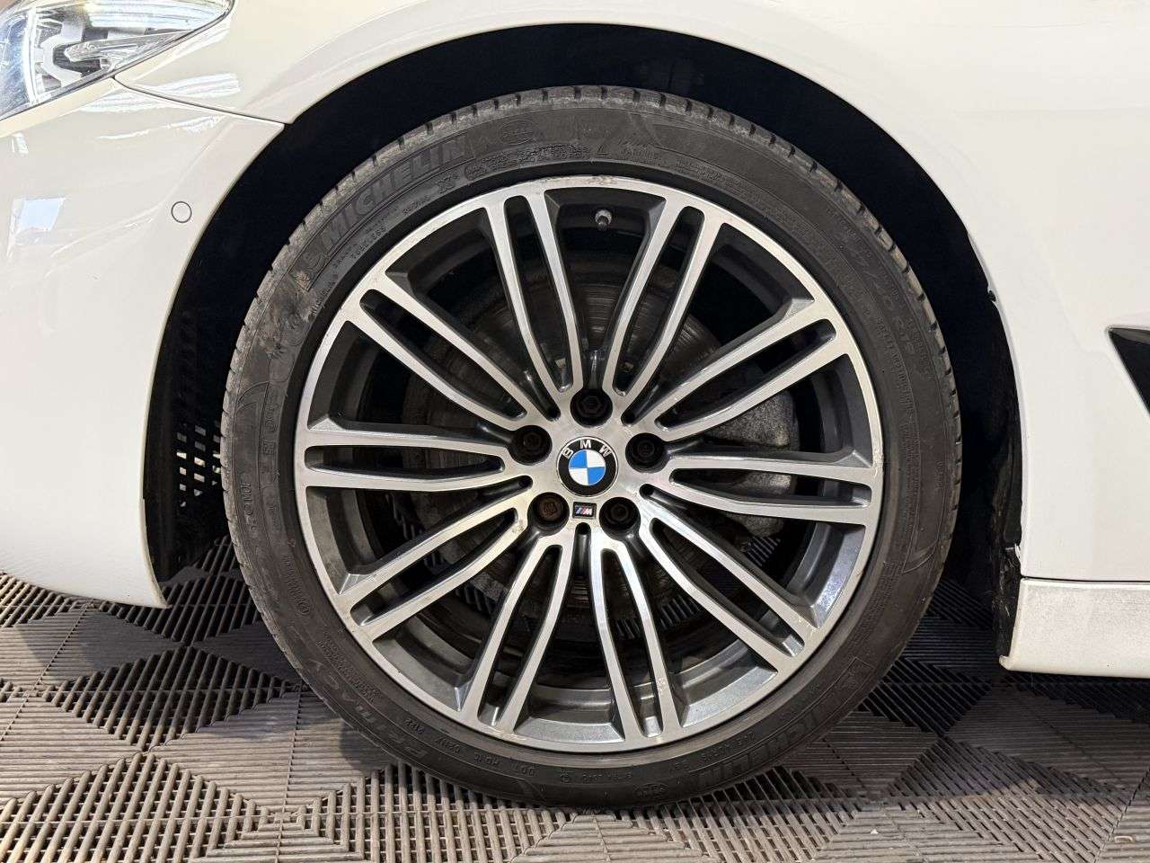 2018 BMW 5 SERIES 2018 BMW 5 SERIES