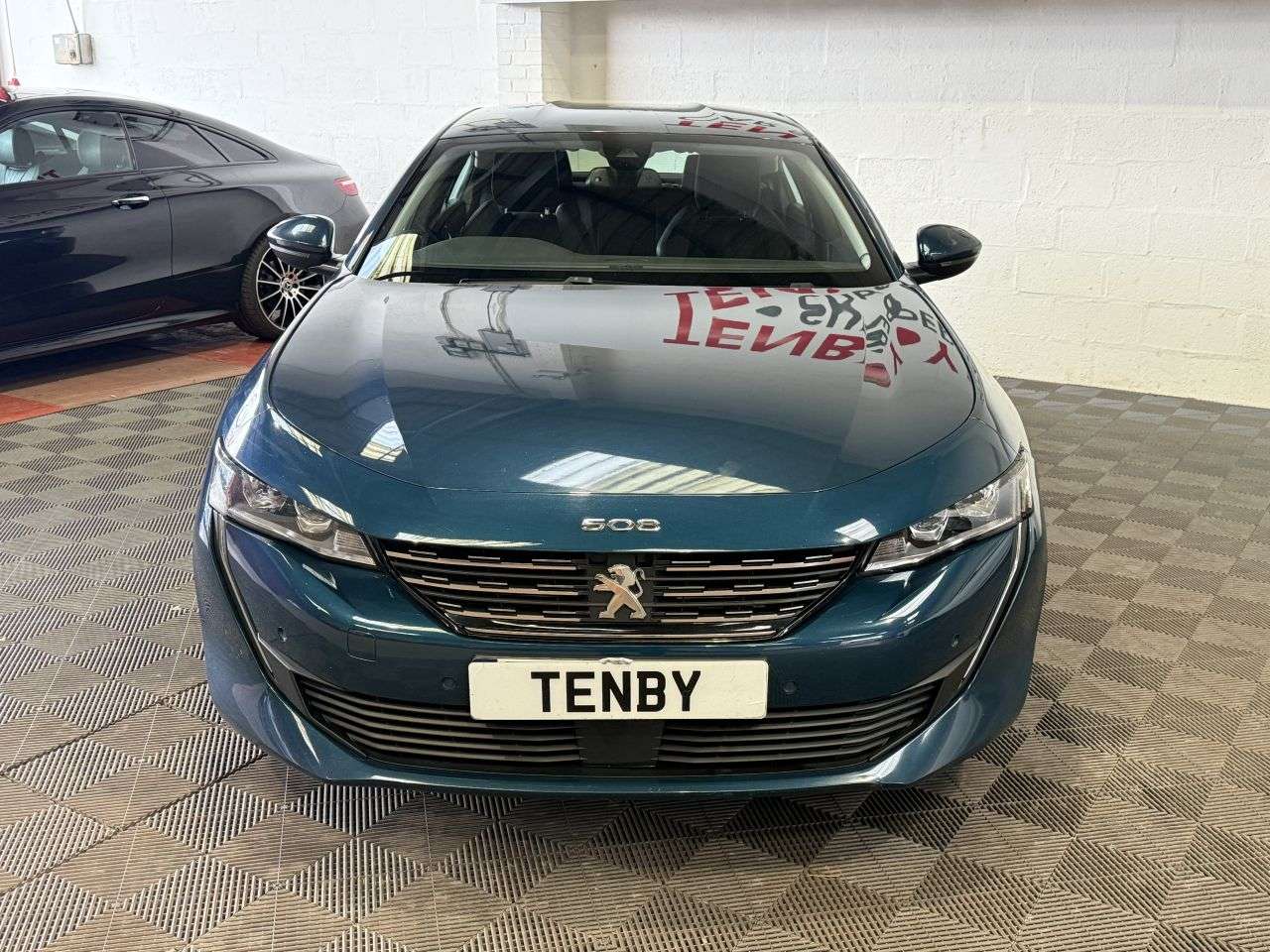 A 2019 PEUGEOT 508 1.5 BlueHDi Allure Fastback 5dr Diesel EAT Euro 6 (s/s) (130 ps) CARPLAY+SA A 2019 PEUGEOT 508 1.5 BlueHDi Allure Fastback 5dr Diesel EAT Euro 6 (s/s) (130 ps) CARPLAY+SA