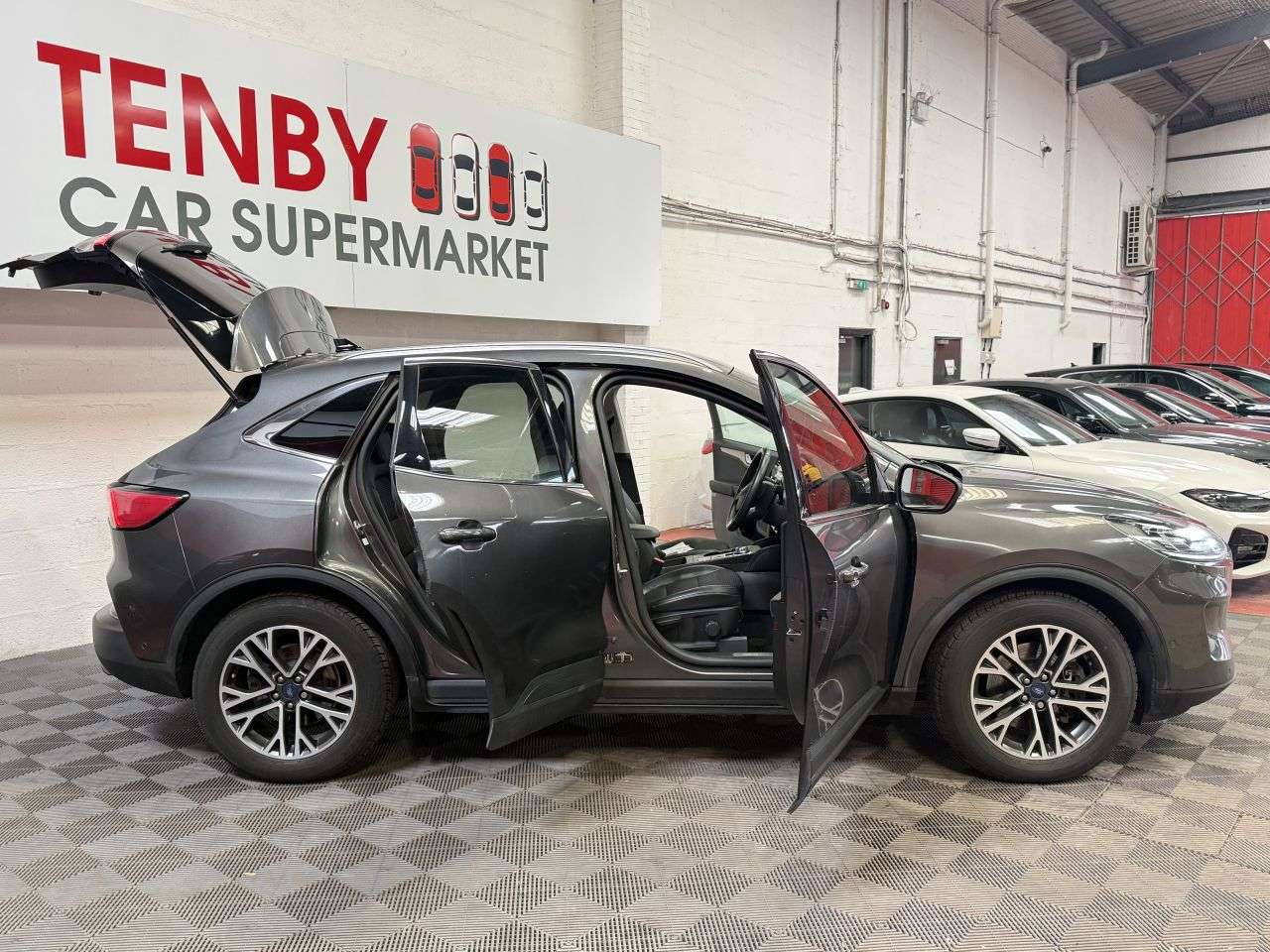 2021 FORD KUGA 2021 FORD KUGA