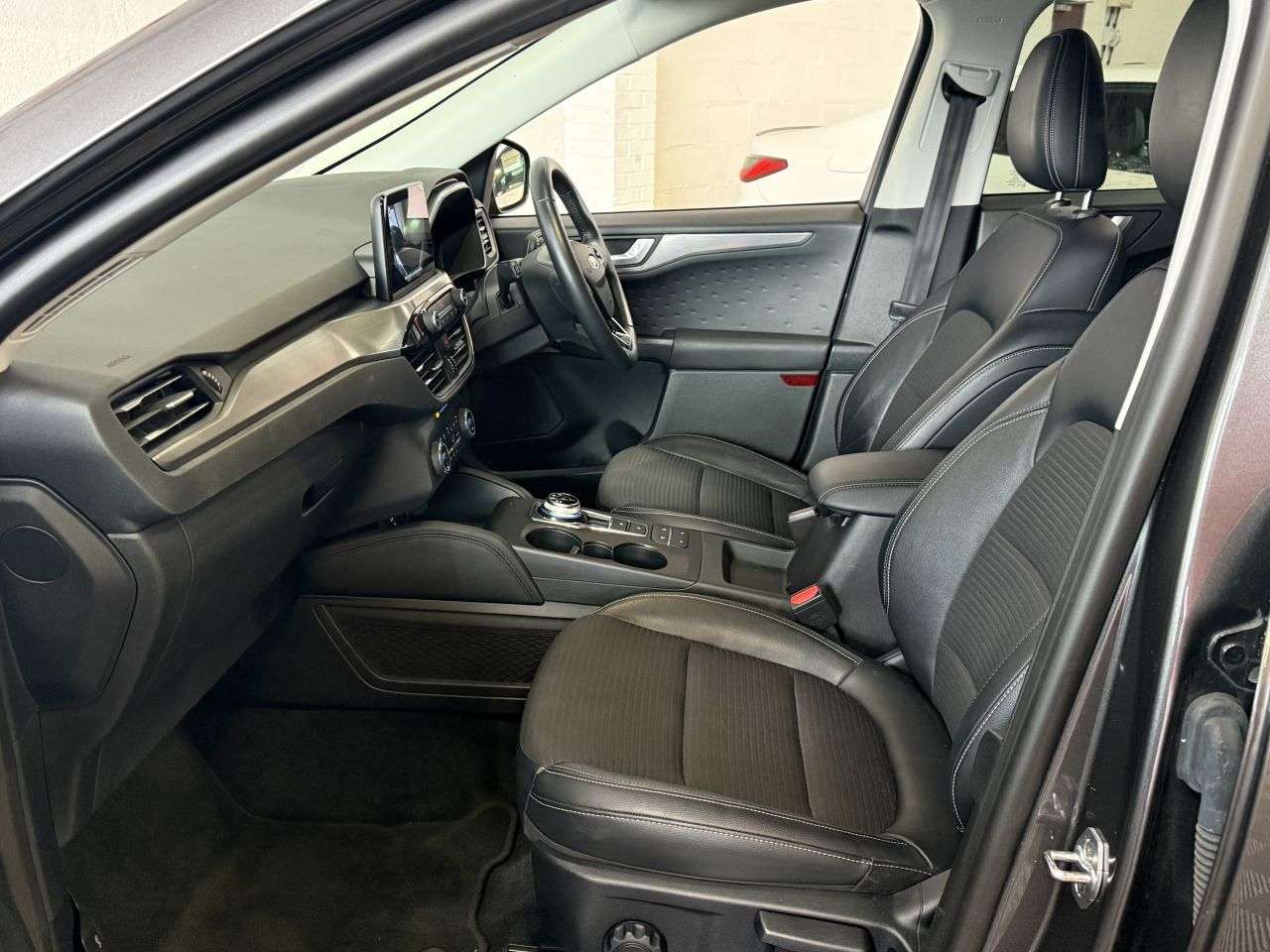 2021 FORD KUGA 2021 FORD KUGA