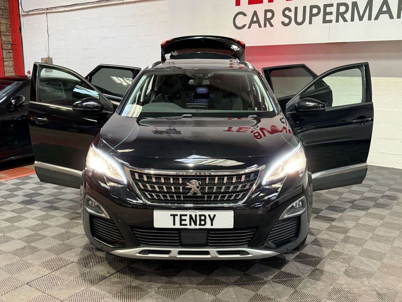2018 PEUGEOT 3008 2018 PEUGEOT 3008