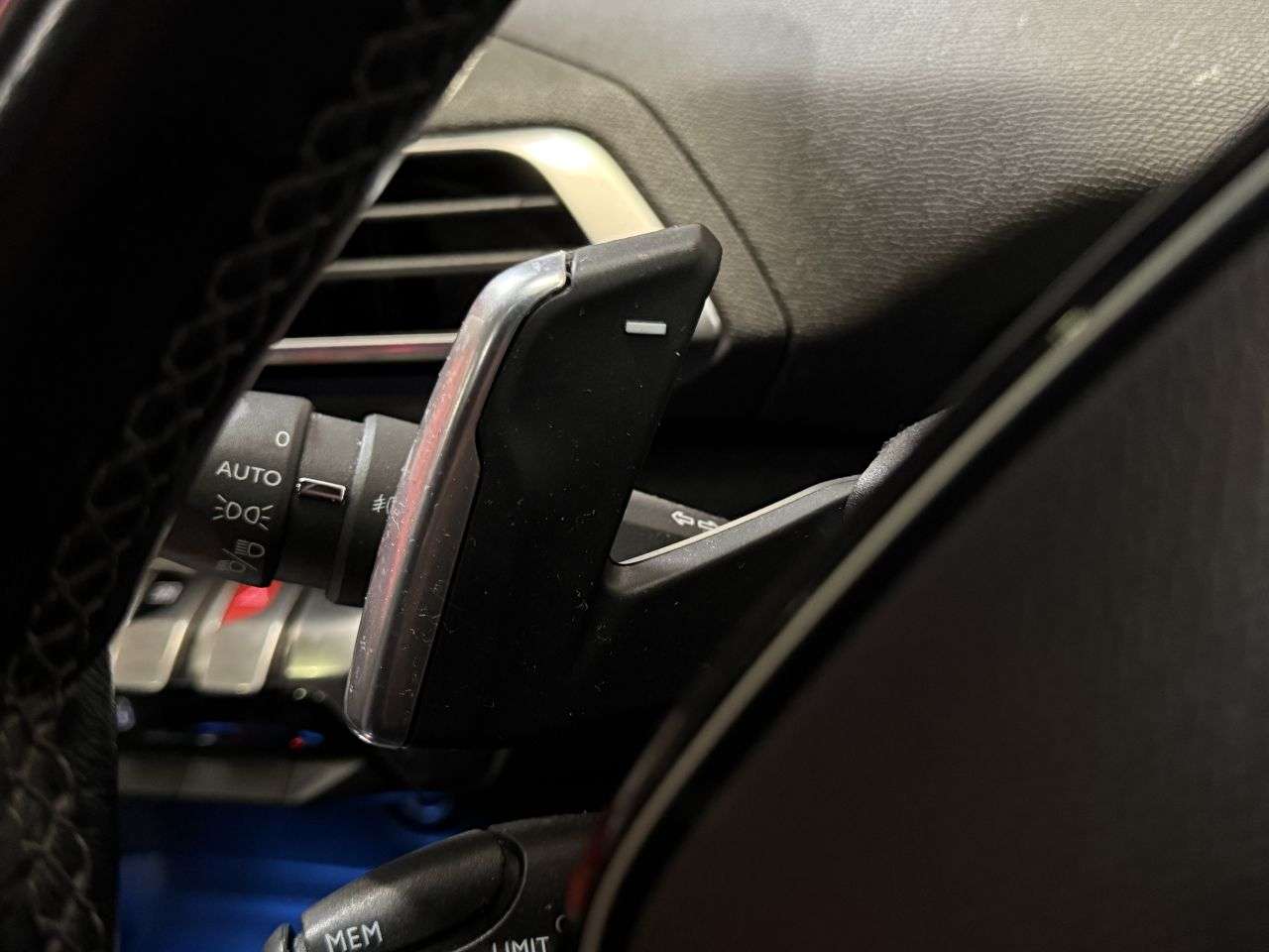 2018 PEUGEOT 3008 2018 PEUGEOT 3008