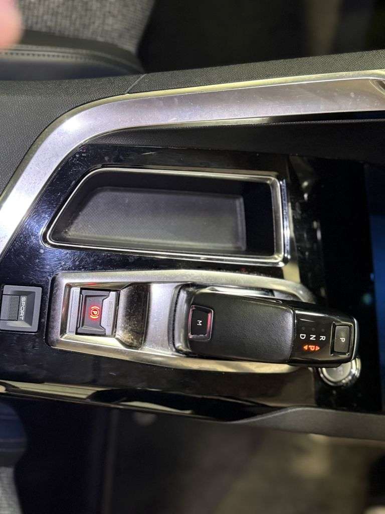 2018 PEUGEOT 3008 2018 PEUGEOT 3008