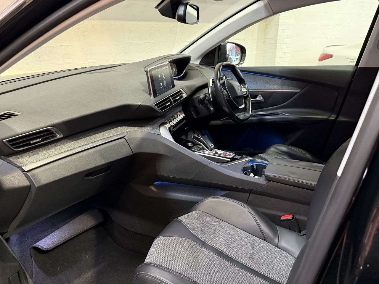 2018 PEUGEOT 3008 2018 PEUGEOT 3008