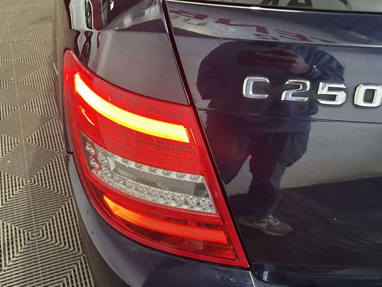 2011 MERCEDES-BENZ C-CLASS 2011 MERCEDES-BENZ C-CLASS