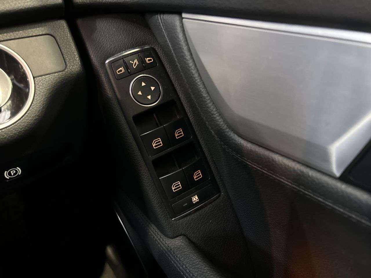 2011 MERCEDES-BENZ C-CLASS 2011 MERCEDES-BENZ C-CLASS