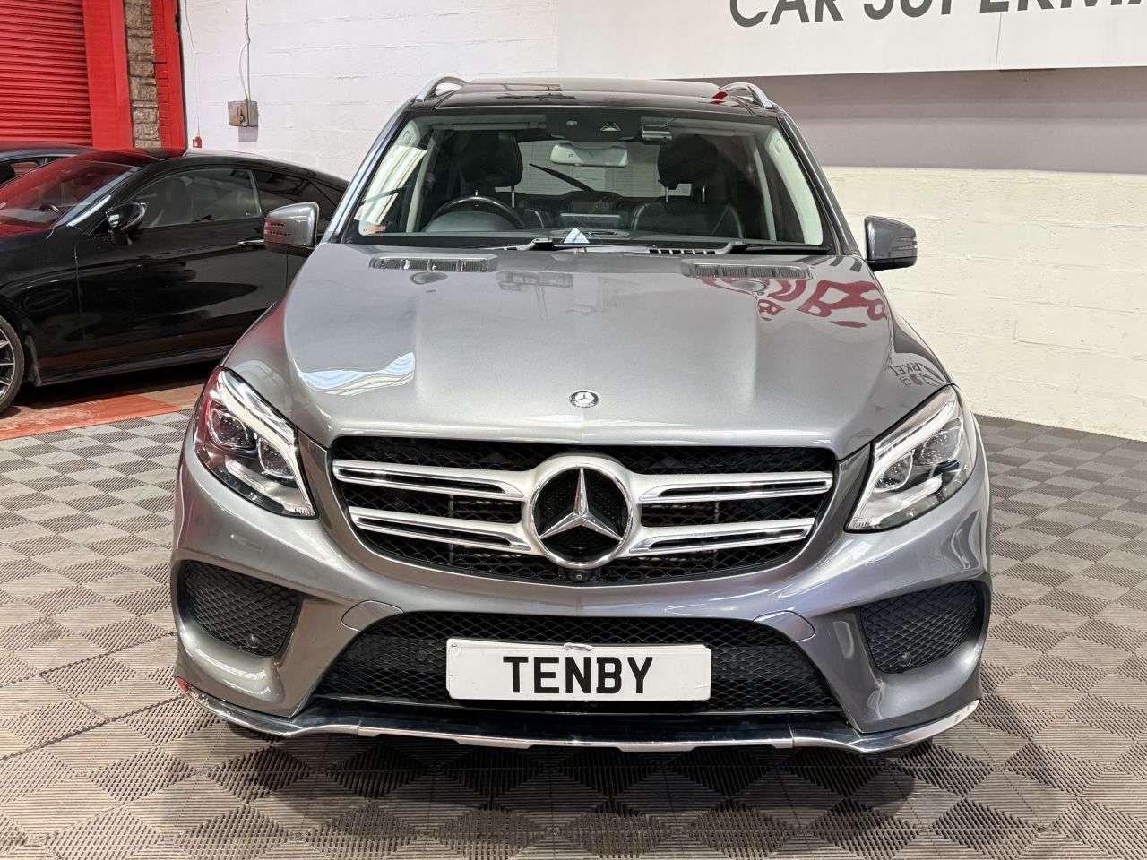 A 2017 MERCEDES-BENZ GLE 3.0 GLE350d V6 AMG Line (Premium) SUV 5dr Diesel G-Tronic 4MATIC Euro 6 (s/ A 2017 MERCEDES-BENZ GLE 3.0 GLE350d V6 AMG Line (Premium) SUV 5dr Diesel G-Tronic 4MATIC Euro 6 (s/