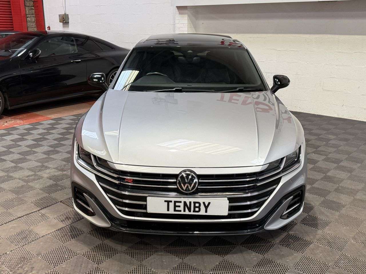 A 2021 VOLKSWAGEN ARTEON 2.0 TSI R-Line Fastback 5dr Petrol DSG Euro 6 (s/s) (190 ps) 19"ALLOYS+DIGI A 2021 VOLKSWAGEN ARTEON 2.0 TSI R-Line Fastback 5dr Petrol DSG Euro 6 (s/s) (190 ps) 19"ALLOYS+DIGI