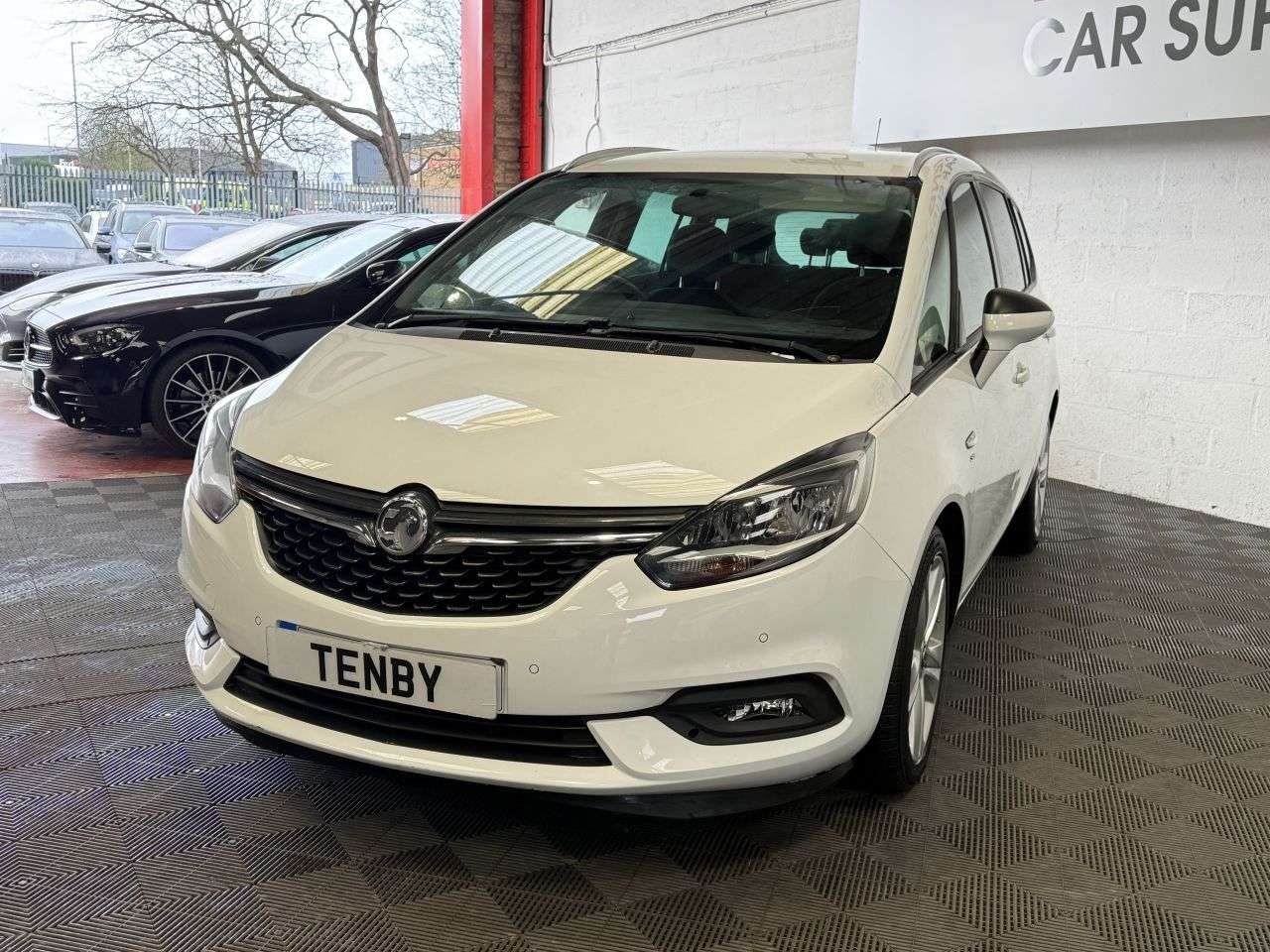 A 2016 VAUXHALL ZAFIRA TOURER 1.4i Turbo SRi MPV 5dr Petrol Manual Euro 6 (140 ps) A 2016 VAUXHALL ZAFIRA TOURER 1.4i Turbo SRi MPV 5dr Petrol Manual Euro 6 (140 ps)