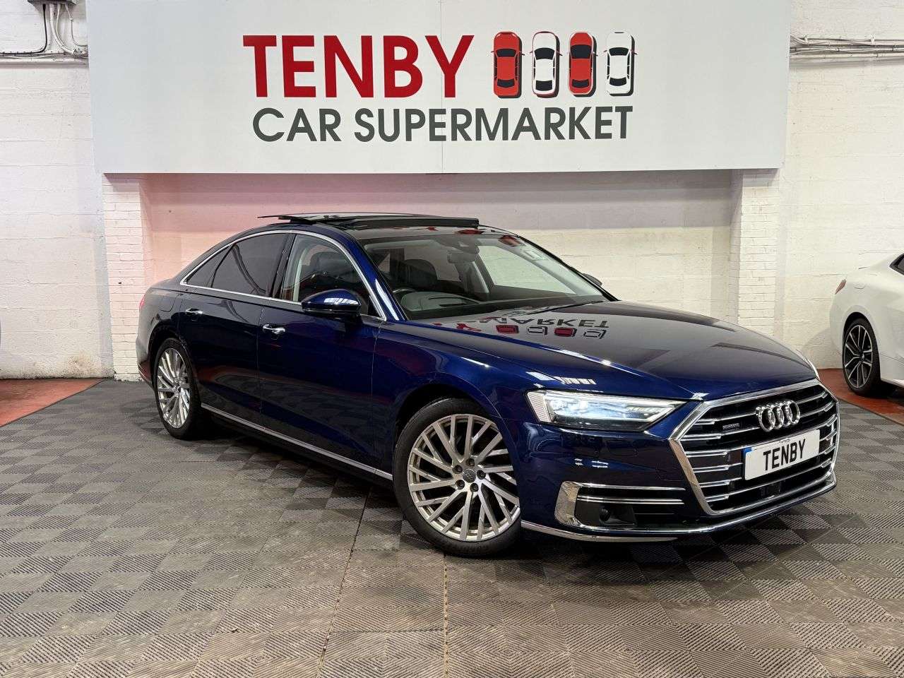 A 2018 AUDI A8 3.0 TDI V6 50 Saloon 4dr Diesel Tiptronic quattro Euro 6 (s/s) (286 ps) DIG A 2018 AUDI A8 3.0 TDI V6 50 Saloon 4dr Diesel Tiptronic quattro Euro 6 (s/s) (286 ps) DIG