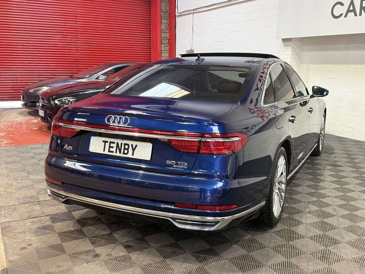 2018 AUDI A8 2018 AUDI A8