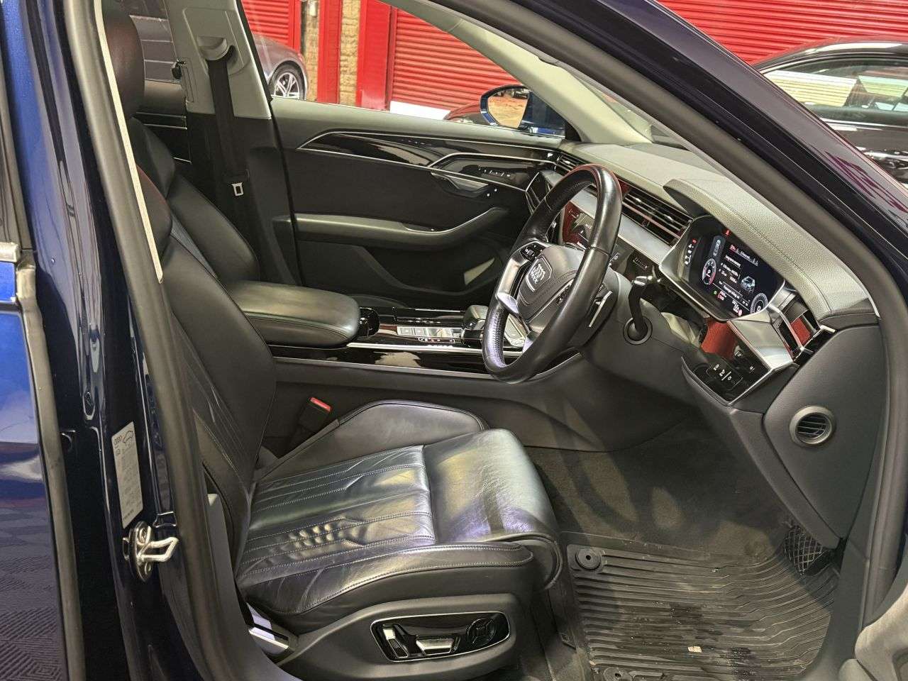 2018 AUDI A8 2018 AUDI A8