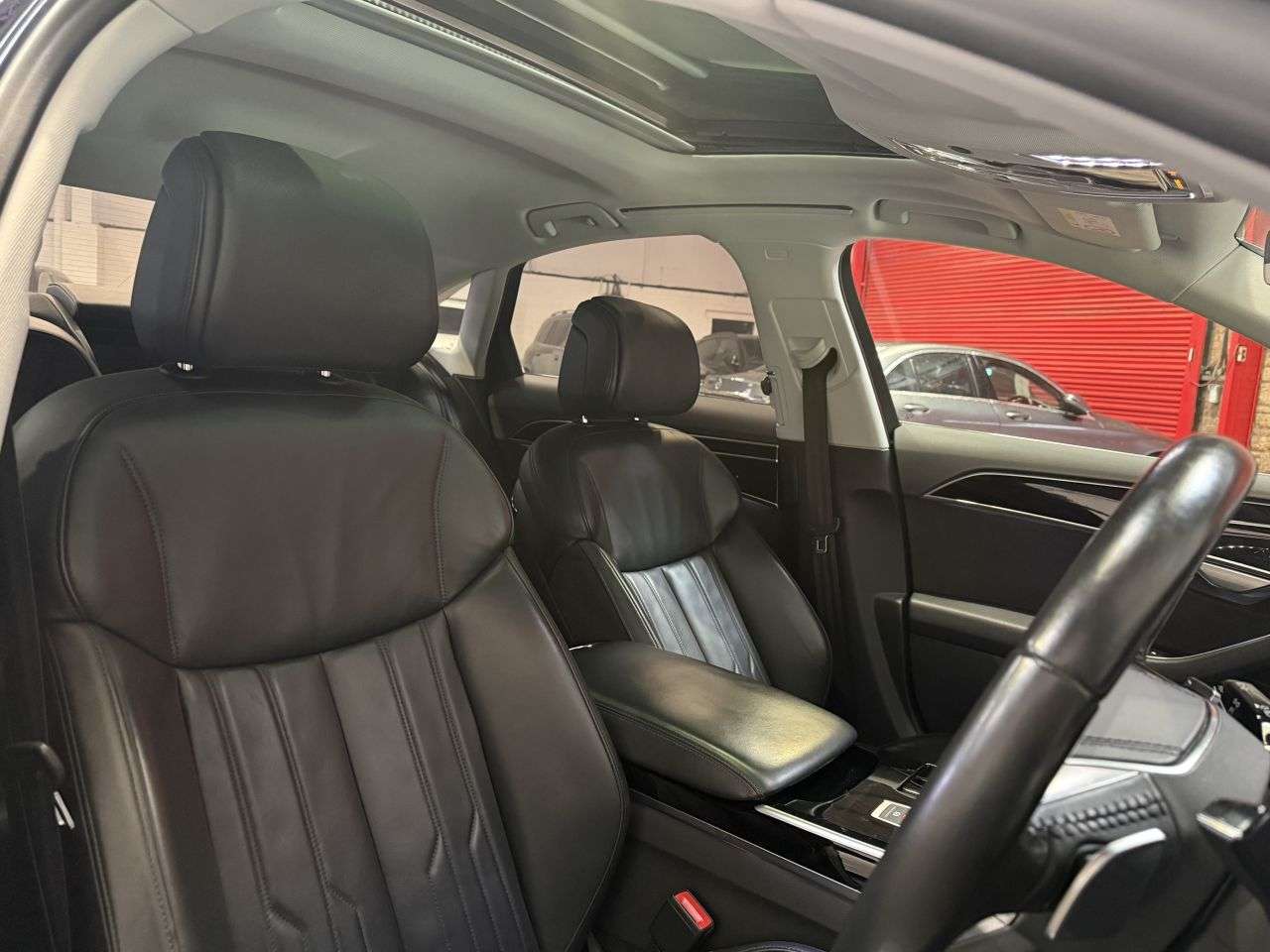 2018 AUDI A8 2018 AUDI A8