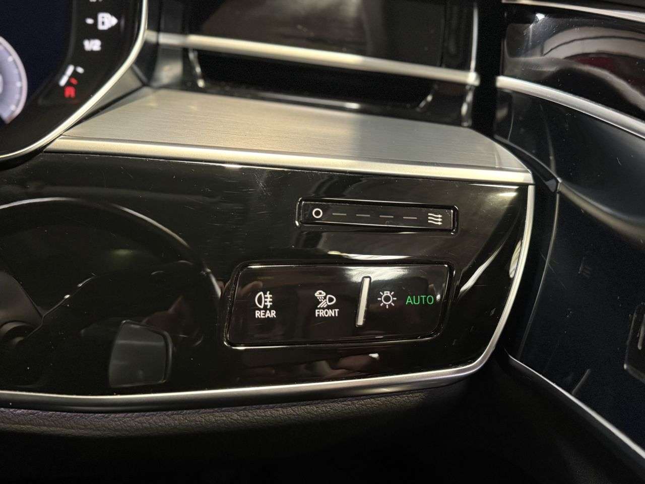 2018 AUDI A8 2018 AUDI A8