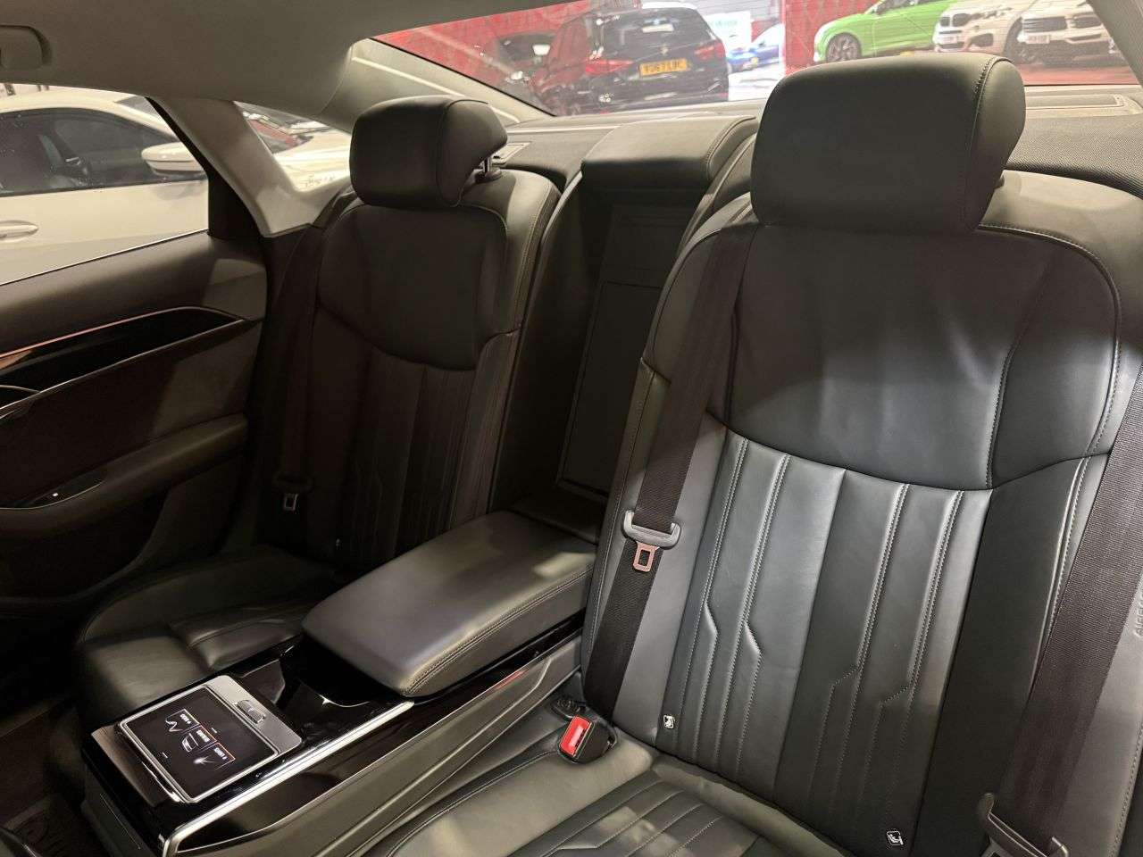 2018 AUDI A8 2018 AUDI A8