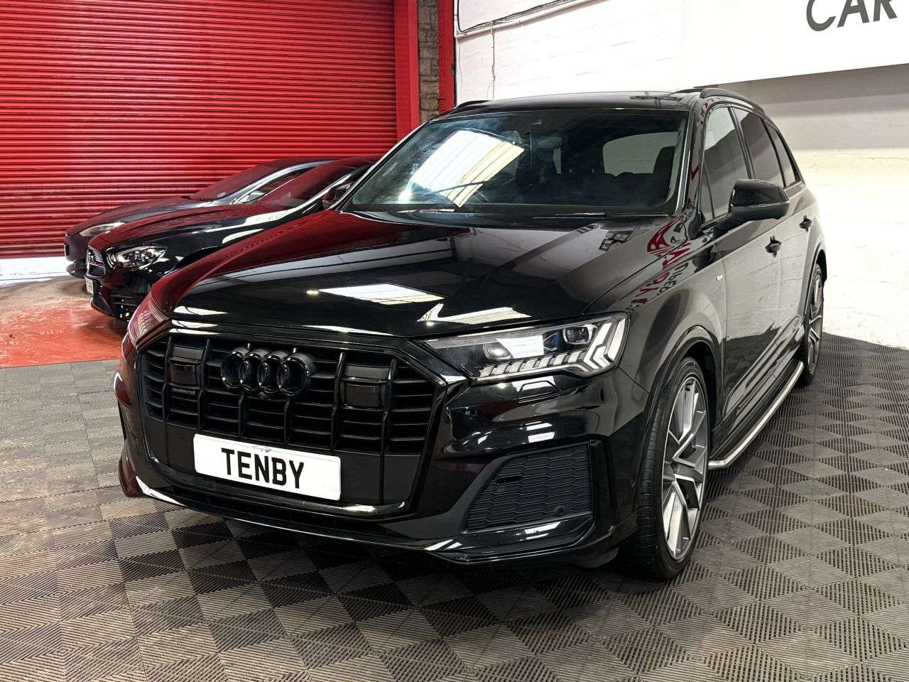 0 AUDI Q7 0 AUDI Q7