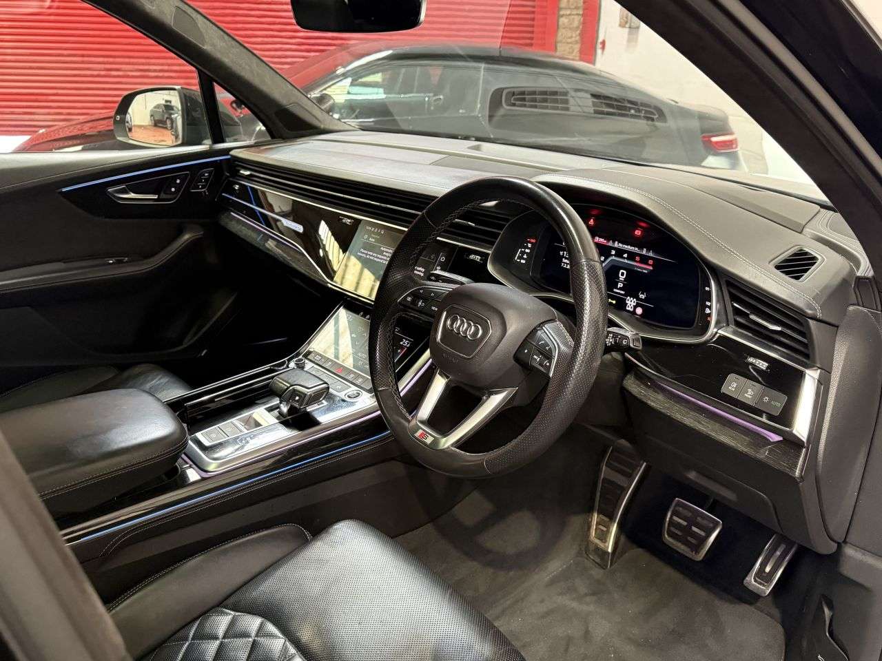 0 AUDI Q7 0 AUDI Q7
