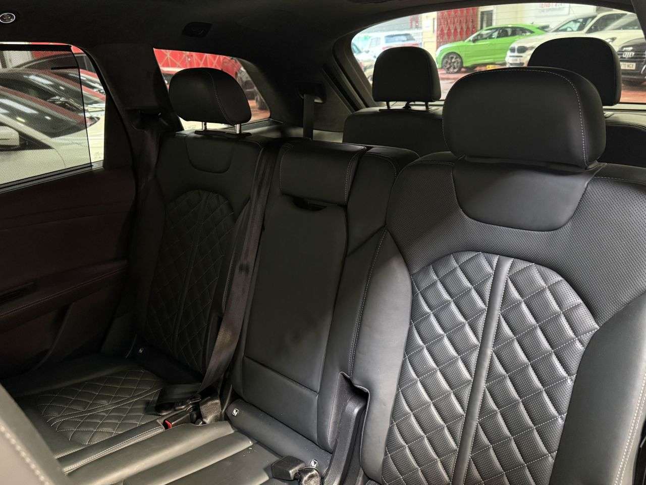 0 AUDI Q7 0 AUDI Q7