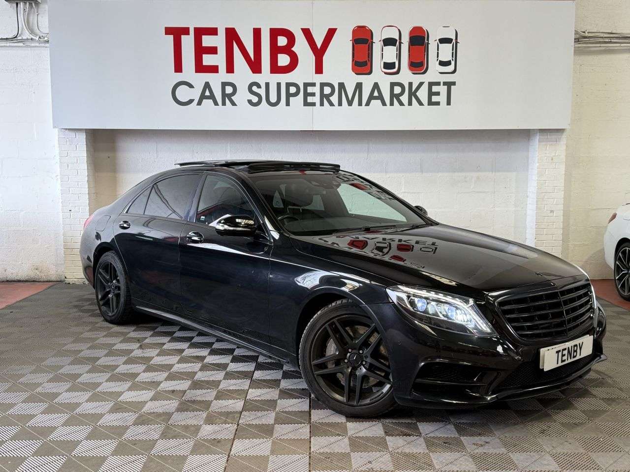 A 2016 MERCEDES-BENZ S-CLASS 3.0 S350Ld V6 AMG Line Saloon 4dr Diesel G-Tronic+ Euro 6 (s/s) (258 ps) DA A 2016 MERCEDES-BENZ S-CLASS 3.0 S350Ld V6 AMG Line Saloon 4dr Diesel G-Tronic+ Euro 6 (s/s) (258 ps) DA