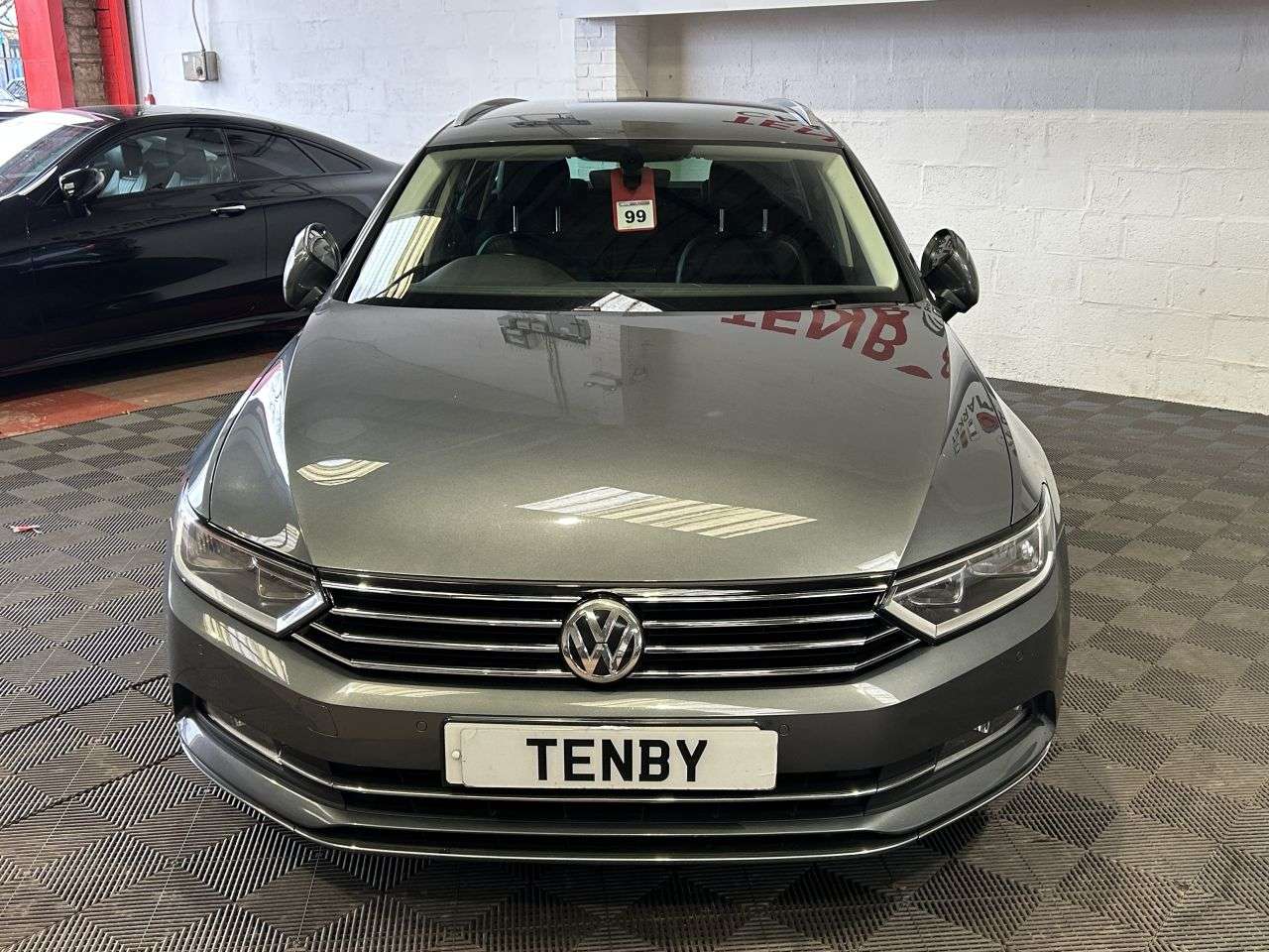 A 2015 VOLKSWAGEN PASSAT 2.0 TDI BlueMotion Tech GT Estate 5dr Diesel DSG Euro 6 (s/s) (150 ps) A 2015 VOLKSWAGEN PASSAT 2.0 TDI BlueMotion Tech GT Estate 5dr Diesel DSG Euro 6 (s/s) (150 ps)