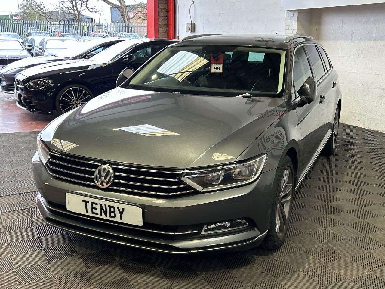 A 2015 VOLKSWAGEN PASSAT 2.0 TDI BlueMotion Tech GT Estate 5dr Diesel DSG Euro 6 (s/s) (150 ps) A 2015 VOLKSWAGEN PASSAT 2.0 TDI BlueMotion Tech GT Estate 5dr Diesel DSG Euro 6 (s/s) (150 ps)