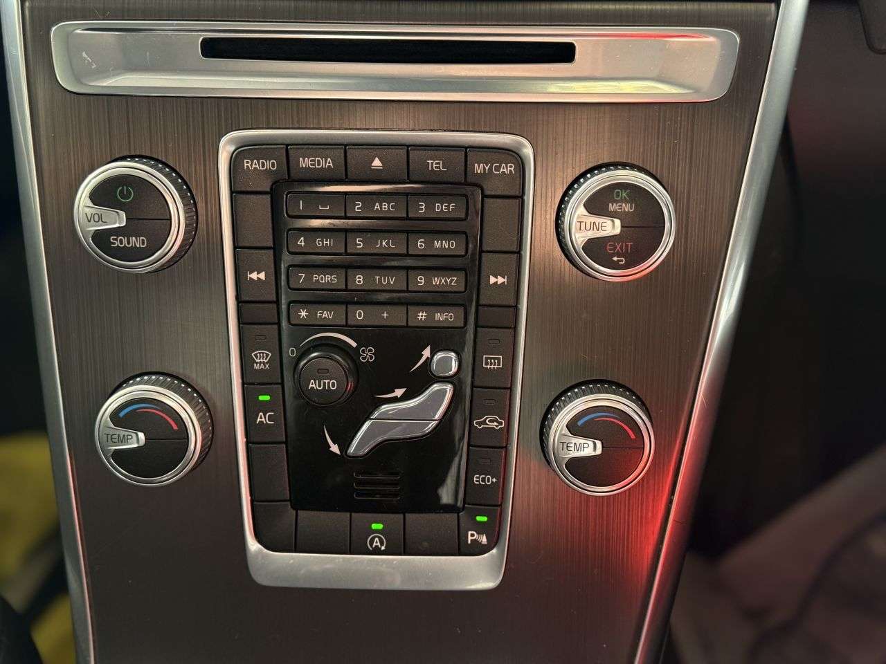 2016 VOLVO XC60 2016 VOLVO XC60